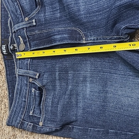 PAIGE Hoxton Ankle Jeans with Classic Design - Picture 6 of 8